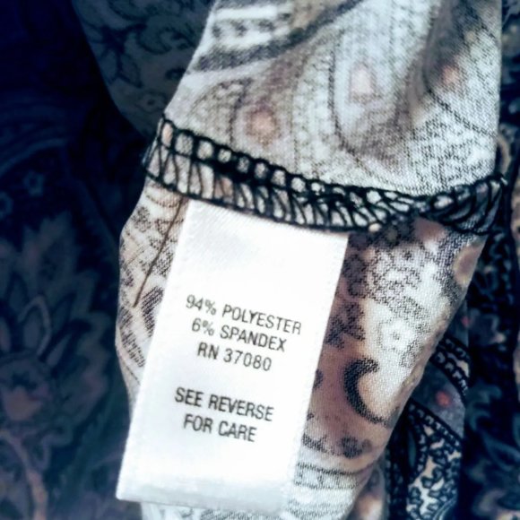 NWT C est 1946 Blouse/Top Black/White Paisley - Picture 5 of 7